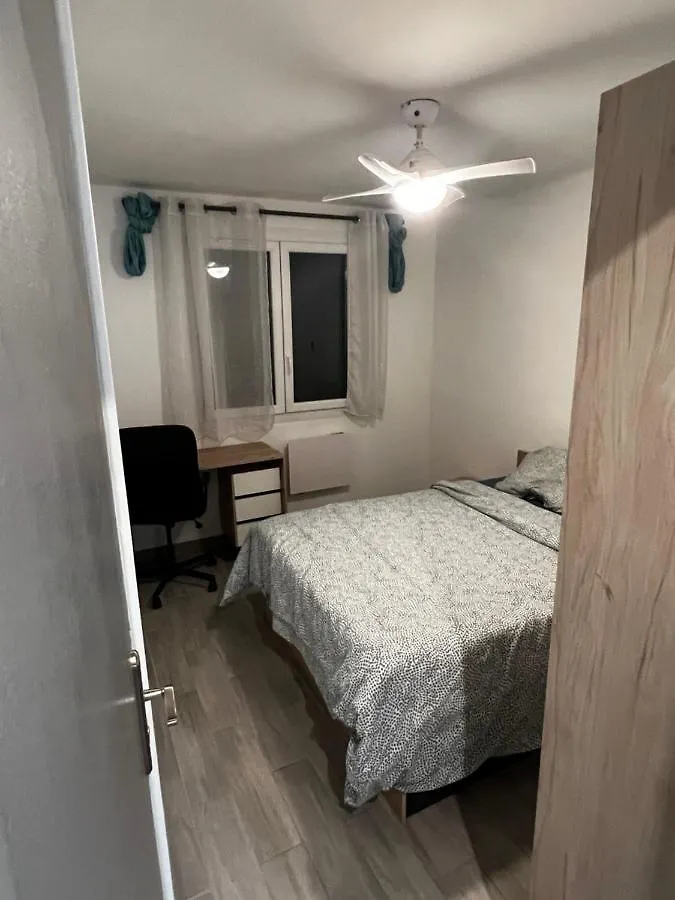 Superbe T3 Climatise Avec Balcon Parking Public Gratuit Daire Marsilya