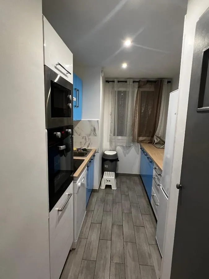 Superbe T3 Climatise Avec Balcon Parking Public Gratuit Apartment Marseille France